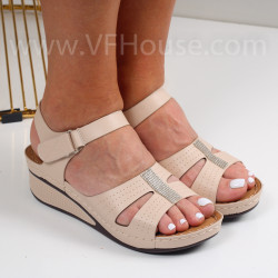 Дамски сандали на платформа-300623309 Beige