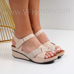 Дамски сандали на платформа-300623310 Beige