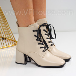 Дамски боти на ток-2510-45643376-4 Beige