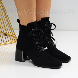 Дамски боти на ток-2510-45643376-1 Black Velvet