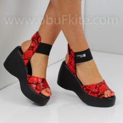 ДАМСКИ САНДАЛИ НА ПЛАТФОРМА - 2404-5192010 RED