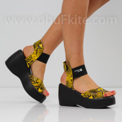 ДАМСКИ САНДАЛИ НА ПЛАТФОРМА - 2404-5192010 YELLOW