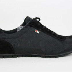 Обувки TR 4 Black